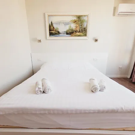 招待所 Nuestra Casa 地拉那