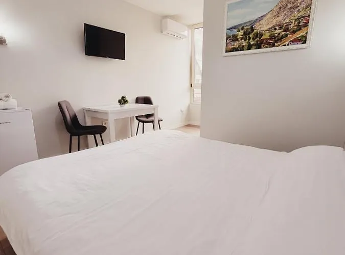 Konukevi Nuestra Casa Tiran