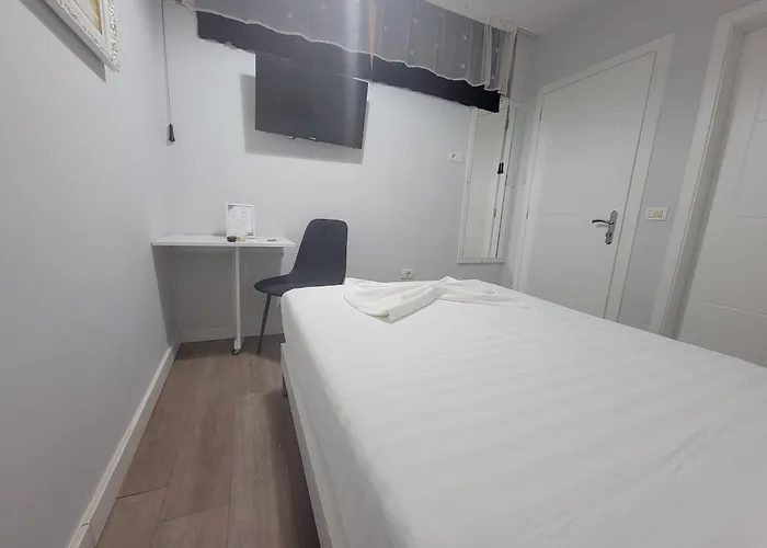 게스트하우스 Nuestra Casa 3*