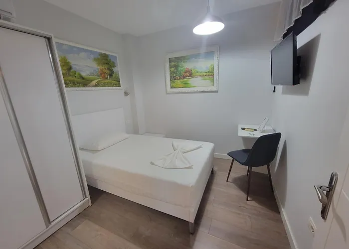 게스트하우스 Nuestra Casa 3*